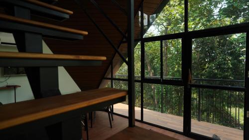 Lostcabins in Thusaragiri