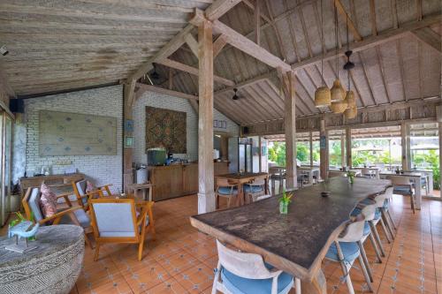 Restaurant, Wide Sands Beach Retreat in Negara