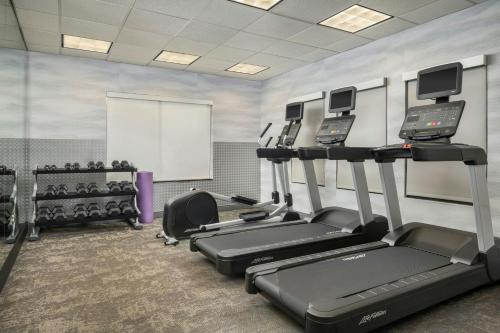 Fairfield Inn and Suites by Marriott Dallas Mansfield - image 41