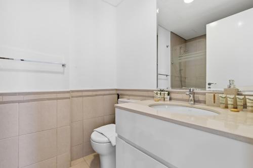 Town Square Zahra 2B - 2 Bedroom Apartment - Allsopp & Allsopp - image 5