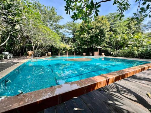 Wellness Holistic Longevity Center Riverfront Room in Bang Khla
