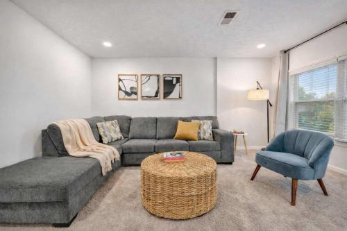 Central Louisville Gem - Near Airport & Top Spots – khách sạn tại Quận Khu chợ phía Đông