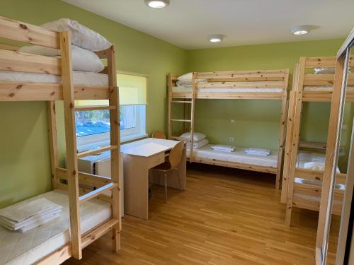 6 bunk beds