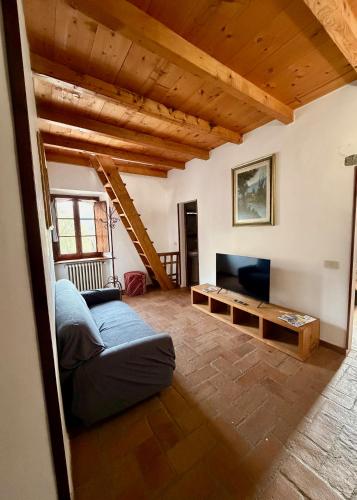 Спільний лаунж/ТБ зона, Agriturismo Il Colle - Appartamento Pino in Сан-Годенцо