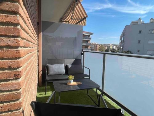 Bonito piso con terraza y piscina cerca del mar - image 3