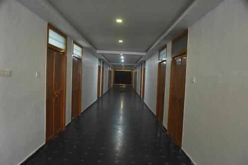Kilátás, RD Hotel-Near Anna Statue in Perundurai