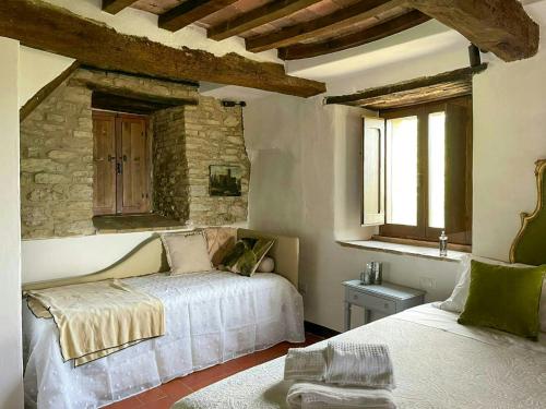 Viesnīcas āriene, Historic Farmhouse With Pool In Umbria in Monte Santa Maria Tiberina