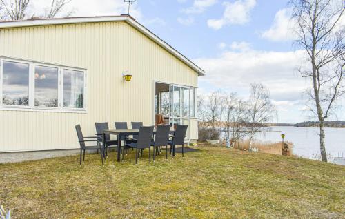 Sommarstuga med strandtomt in Fallo