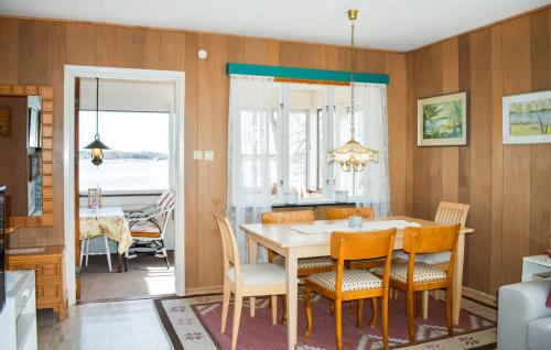 Sommarstuga med strandtomt in Fallo