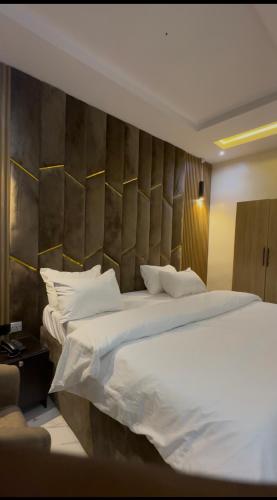 Moor Times Hotel – khách sạn tại Thanh Pho Benin