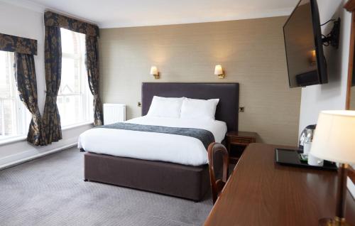 1 double bed, 1 sofa bed
