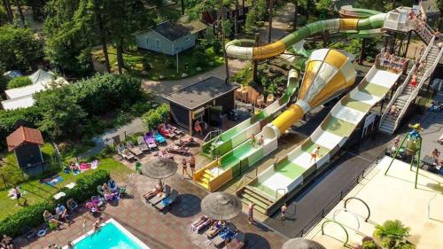 Swimming pool, Chalet Descansar op de Veluwe in Beekbergen