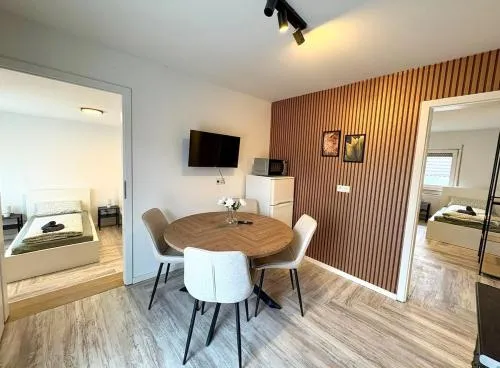 modernes Apartment 1 für Monteure mit Parkplatz in Lampertheim in Lampertheim, Deutschland