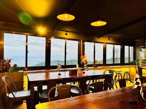 Overlook Inn in Tagaytay