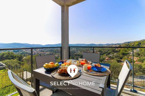 SELECT'soHOME - Appartement pour 4 personnes avec vue exceptionnelle - Piscine et garage privé - CAPNAT-B08