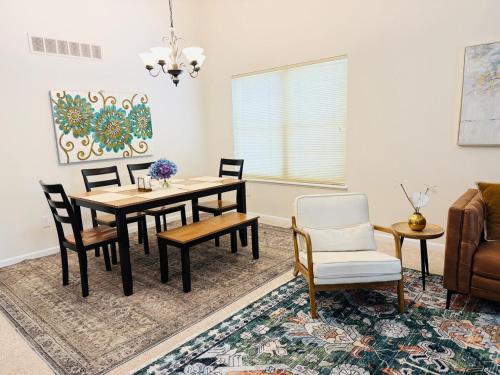 Premier 3BR Retreat - CVNP, Blossom & Boston Hills in كيوياهوجا فالز