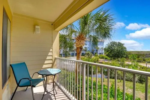 Coastal 2BR Condo w Ocean Views & Pool photo 2