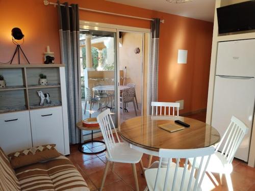 Gîtes de l'Hacienda 5 (Gites de l'Hacienda 5) in 阿萊斯