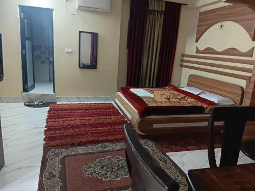 Hotel ratna priya pvt ltd in 버랏나가르