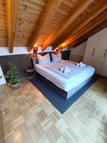 Ferienwohnung Burgzauber Burghausen nahe weltlängste Burg zentral 24h Check in in Burghausen, Deutschland