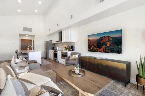 Peaceful Riverfront in Ridgway CO in 李奇微