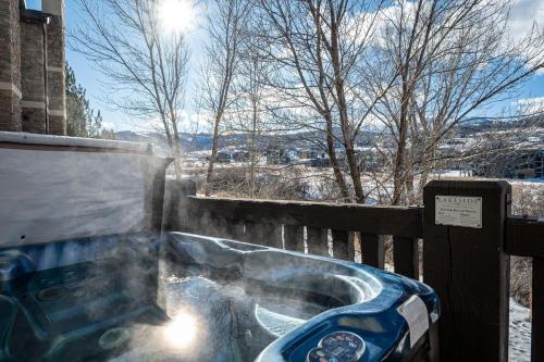 Heavens Gate LS48 Ski Retreat Hot Tub & Views in Hantsvila (UT)