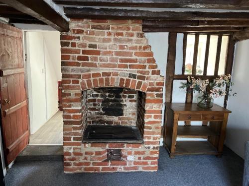 Harleston Norfolk Suffolk border Historic Cottage in 哈爾斯頓