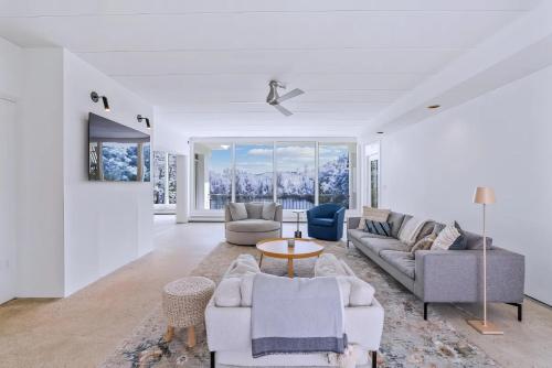 Lakefront Retreat - Lake Access, BBQ & Fire Pit in 雷克維爾
