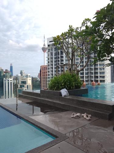 Majestic Suites Quill Mall Apartment - image 3