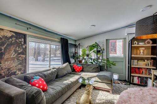 < 1 Mi to Dtwn Brandon! Cozy Home w/ Fenced Yard in Brendona (VT)