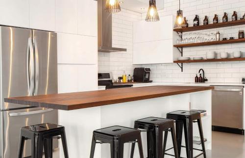 Seadmed, PENTHOUSE-508 Work, Relax & Cook With Great View in Boischatel (QC)