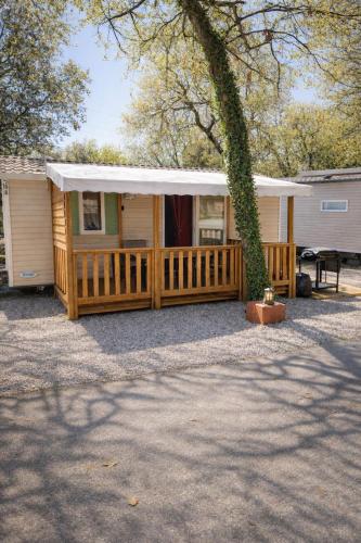 Mobil-home 6 pers Climatisé avec piscines (Mobil-home 6 pers Climatise avec piscines) in Lagorce