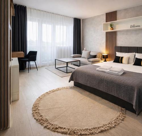 Royal Apartment - Palas Center – khách sạn tại Podu Ros