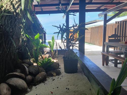 Villa OPUNU ELISA Lagoon View in เทไวโต