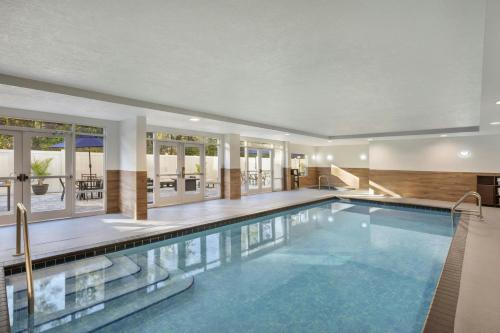 Fairfield Inn & Suites Lake City - image 39