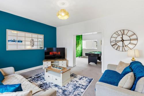 共用Lounge/電視區, Chester Contractor House, Sleeps 7, Saltney, Games in 切斯特郊區