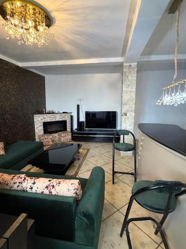 Oran appartement a 600 m du boulvard des lion in Bir El Djir