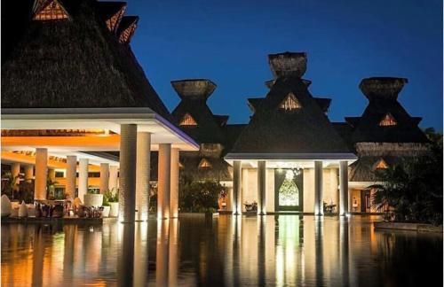 Beautiful Villa at Mayan Palace Acapulco Diamante
