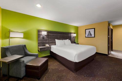 Best Western Warrensburg Inn - image 41