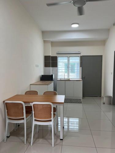 Nadira Muslim Homestay Puncak Alam (Close to UiTM) in Bandar Puncak Alam