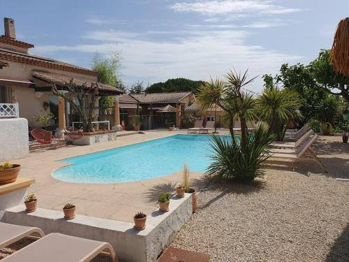 Gîtes de l'Hacienda 5 (Gites de l'Hacienda 5) in 阿萊斯