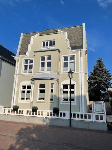 Ria´s BeachVilla Gästezimmer Beach small (Ria´s BeachVilla Gastezimmer Beach small) in Borkum