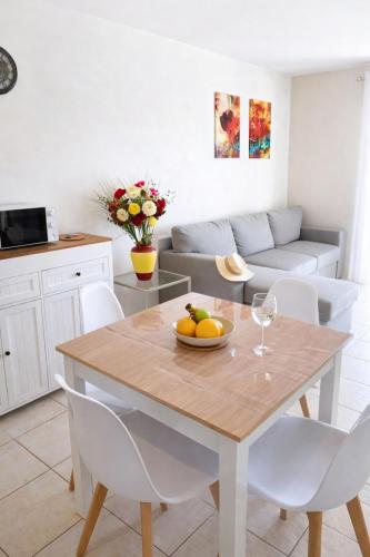 Jardin de Themis, T2, 4P, Parking, Terrasse in Camp Long
