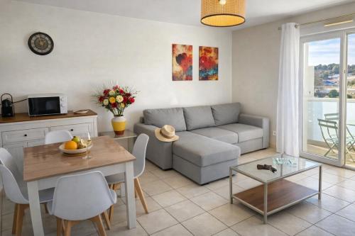 Jardin de Themis, T2, 4P, Parking, Terrasse in Camp Long