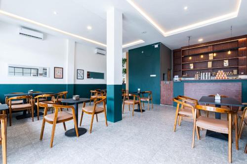 VOYARA HOTEL in Kosambi
