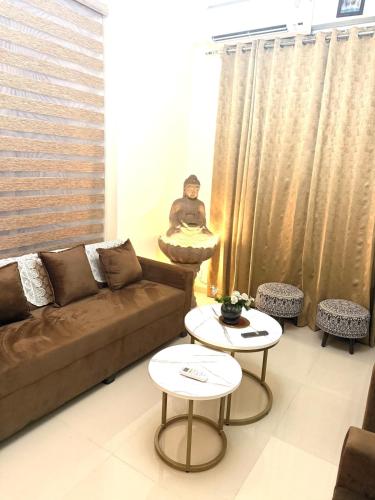 3 bhk luxury 4 AC flat in Vaishali 4 balconies - image 2