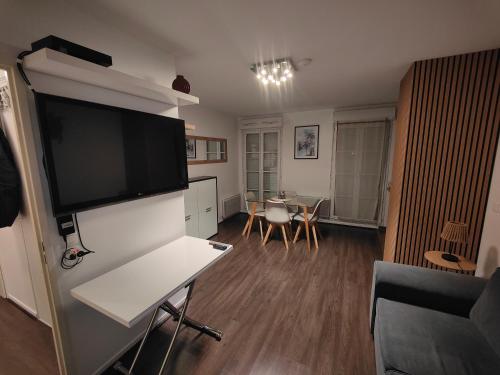 Lieu ideal Disney et CC Val d'Europe plus Parking pour 4 à 6 personnes