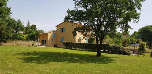 Dépendance de charme avec piscine en luberon (Dependance de charme avec piscine en luberon) in Grambois
