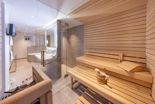 Sauna, Lakefront Suite 148 in Erlberg