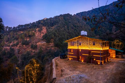 HimVas Himalayan View Heritage Home Ramgarh – khách sạn tại Ramgarh